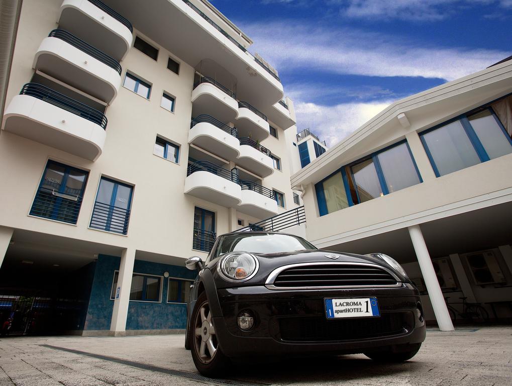 Lacroma Aparthotel Grado Dış mekan fotoğraf
